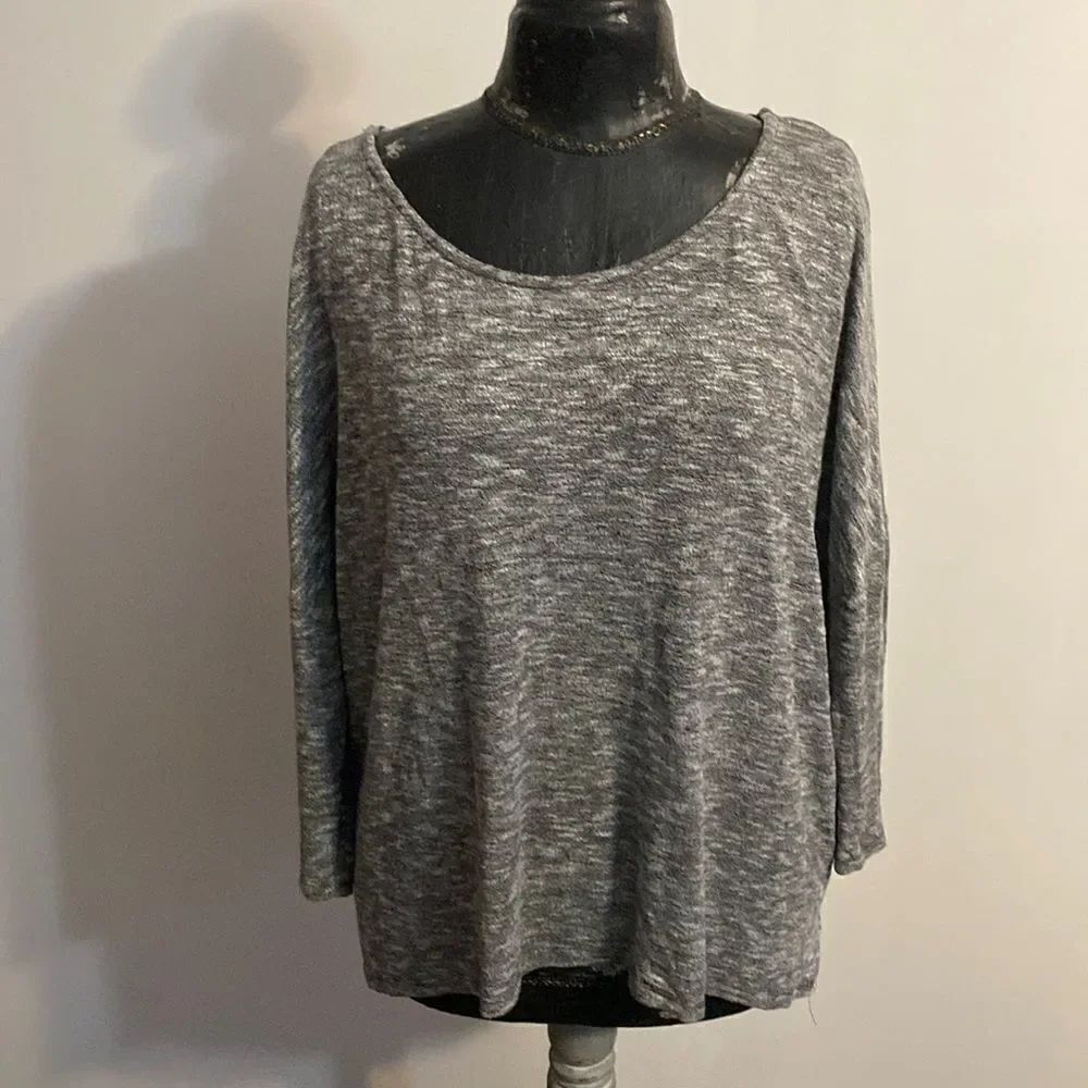 HeartSoul Gray/White Dolman sleeve sweater, size 3X